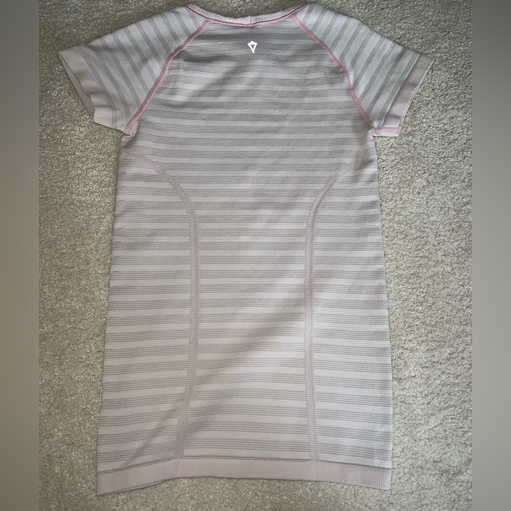 Ivivva shirt